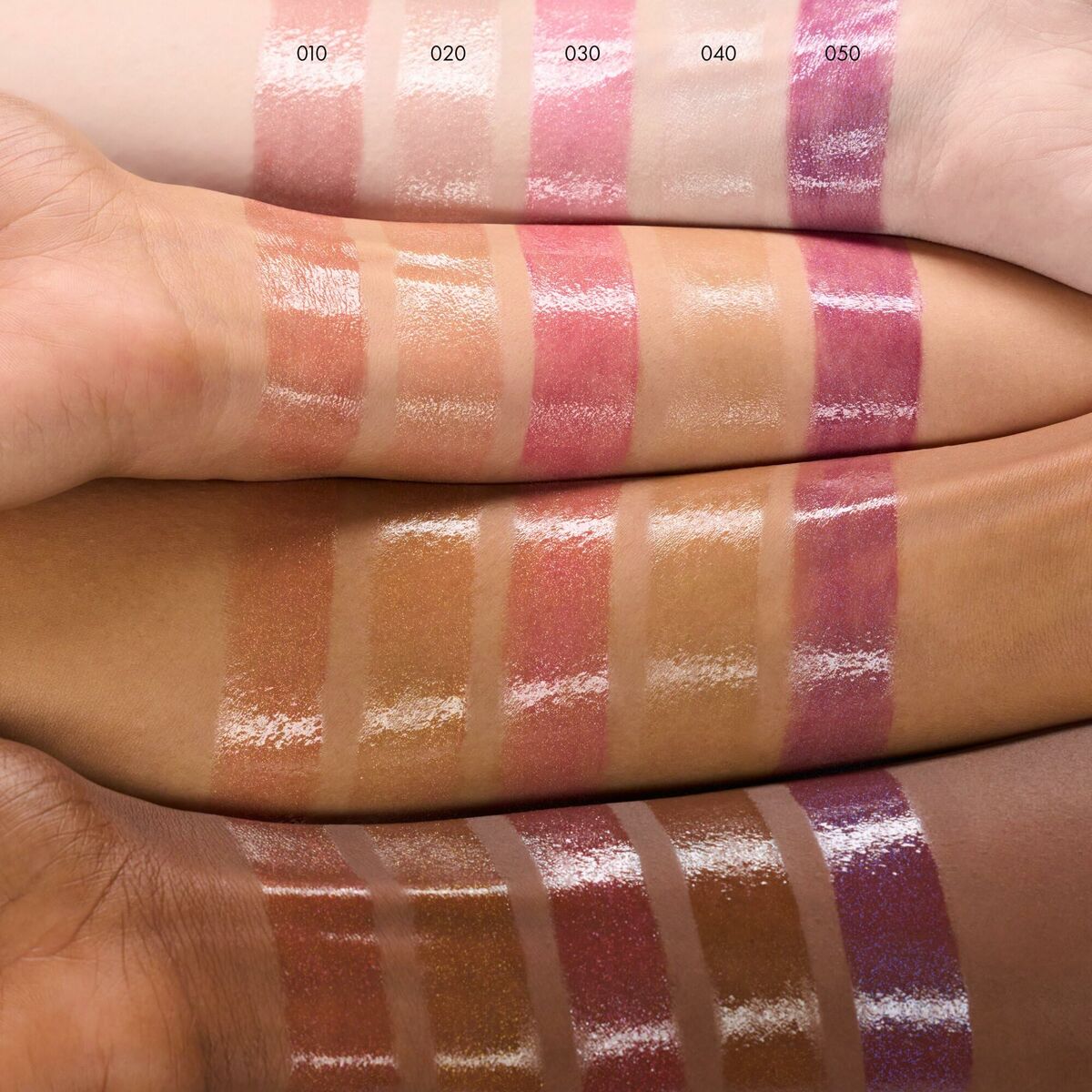 V2HE71AEC7026B9D40AC0457E2E91AFD49DR7700568P8