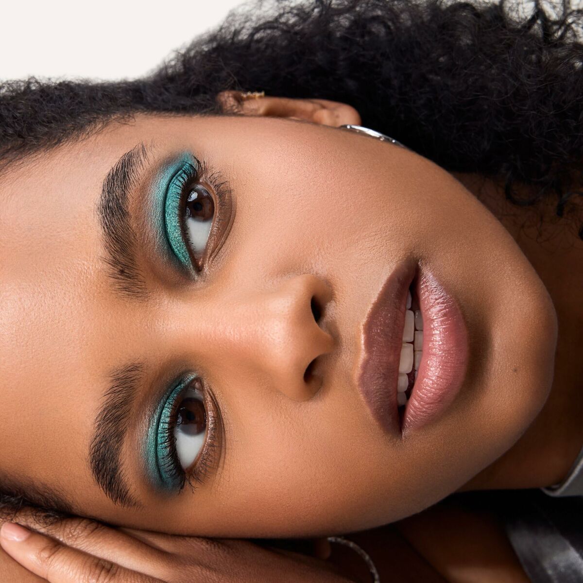 V2H7F19AC6A2F146B22106F0F6538C592E0R7687932P7